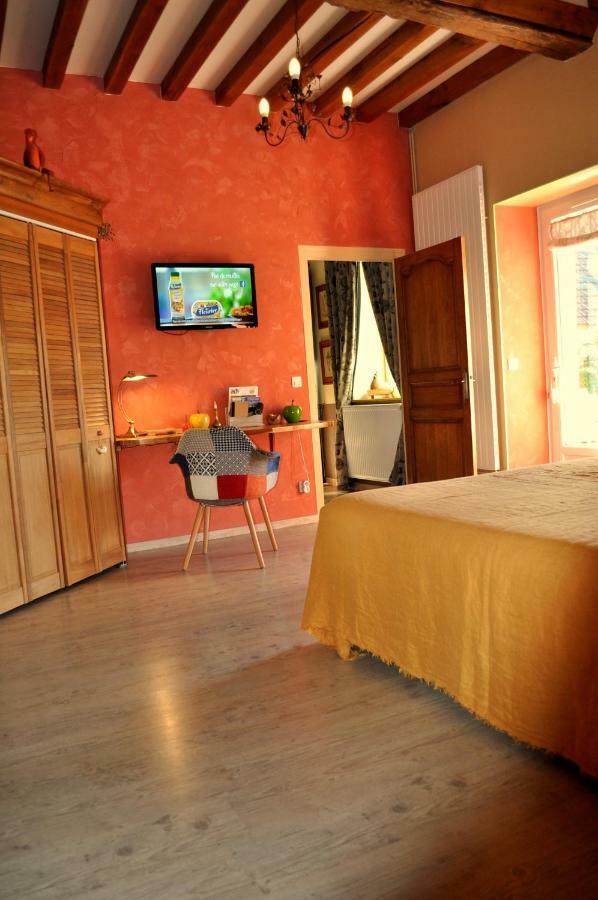 B&B Le Bourg D'Aunou, Petit Dejeuner Compris Luaran gambar